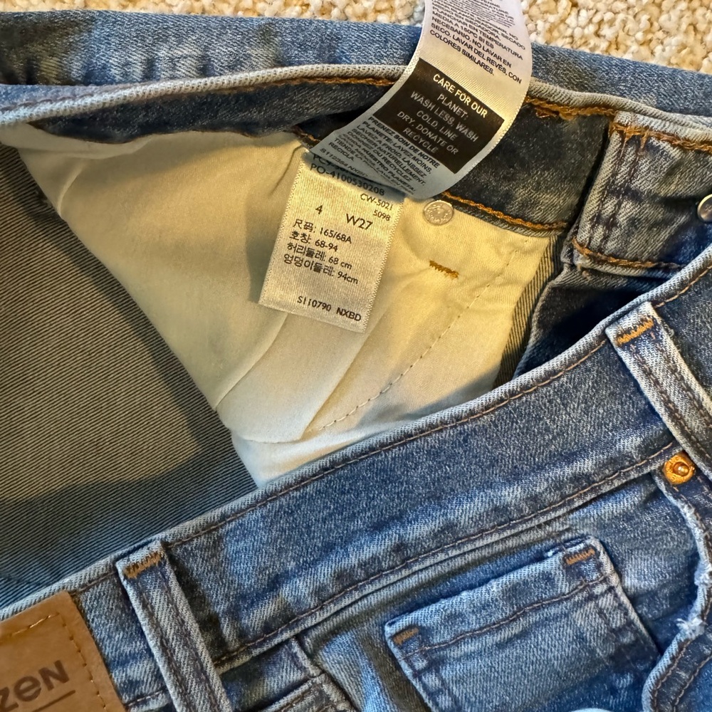 Levi’s Blue Denim Jeans - Picture 4 of 5